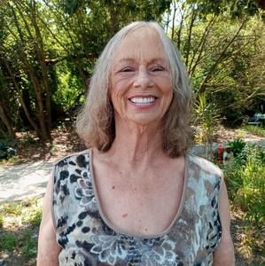 Meet your Posher, Carolyn